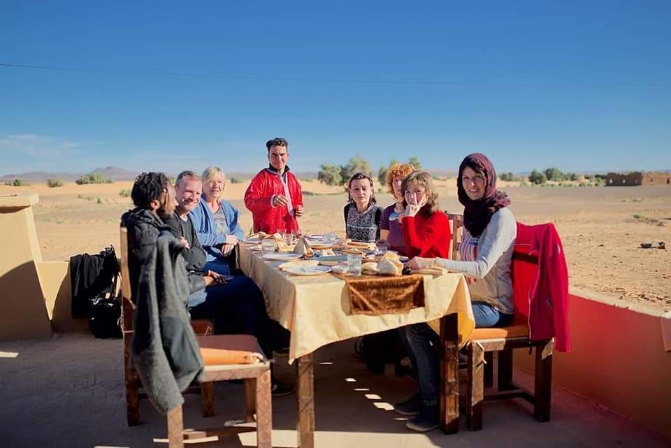 Gemeinsames Essen in Marokko mit Dreamteam Maroc